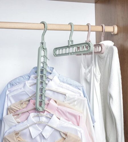 Elimine a desordem e organize sua casa com o Cabide Mágico: a solução perfeita para economizar espaço!