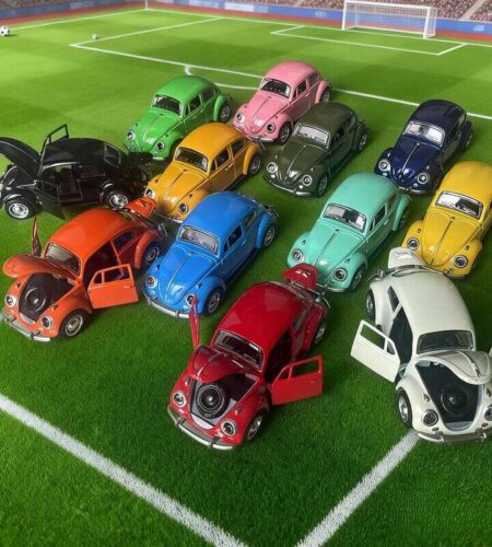 Miniatura Fusquinha Carrinho De Ferro Fusca Fricção Abre Porta